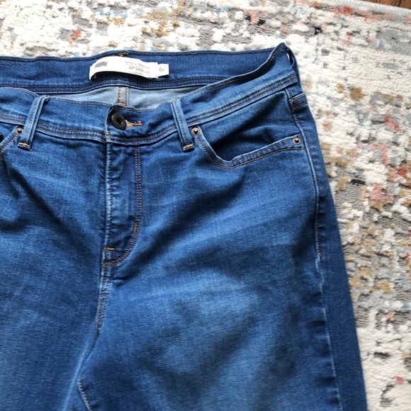 Levi’s size 6 P so comfy look great on. Great condition - Picture 9 of 11